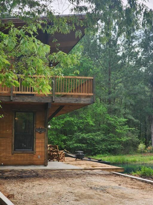 Waterfront Houston Hide Out In A Magical Forest Waller Exterior photo